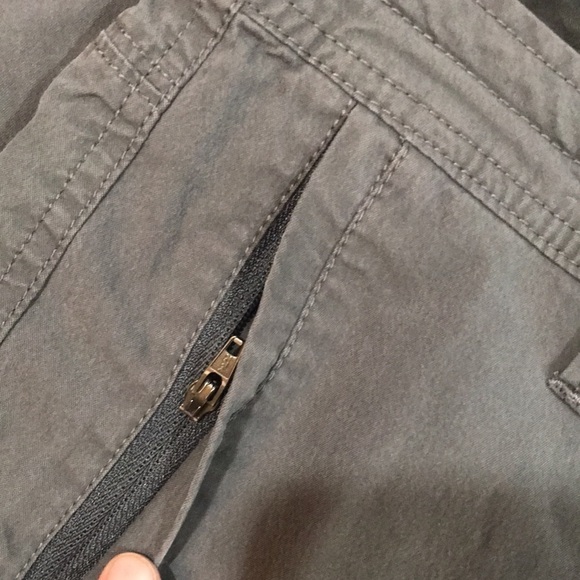 Kuhl Spire Roll-Up Legendary Gray Pants size 10 Reg - Picture 6 of 15